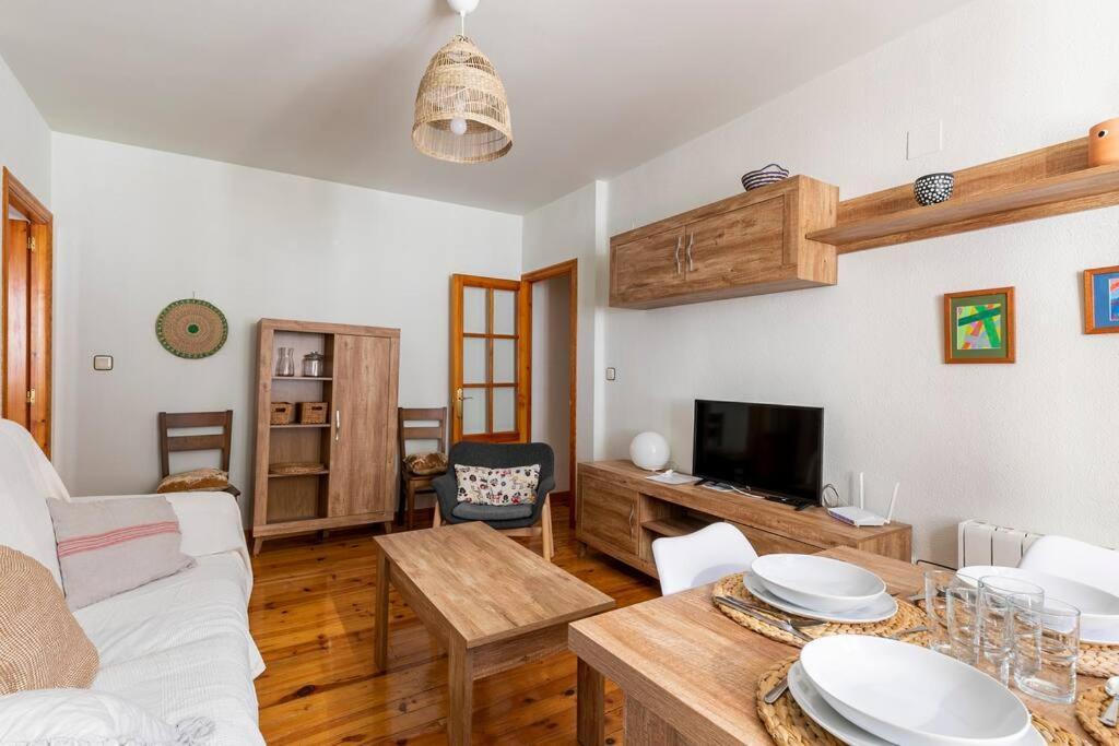 Espectacular Apartamento Reformado En Edificio Historico, Con Wifi Canfranc Exteriör bild